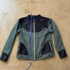 Oiselle jacket large